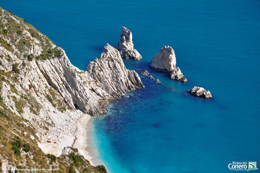 Camere Due Per Due Sirolo Εξωτερικό φωτογραφία