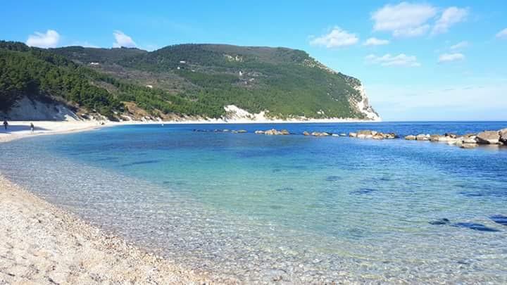 Camere Due Per Due Sirolo Εξωτερικό φωτογραφία